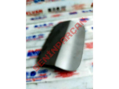 8V5809907 - DEPO KAPAĞI