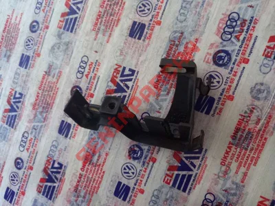 3C0971830 - YASSI SOKET MUHAFAZASI IÇIN