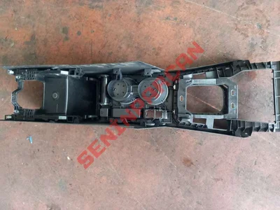 3G1863241C - ORTA KONSOL - Used Original