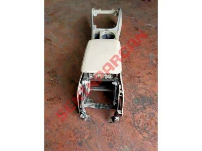 8K0863244A - ORTA KONSOL