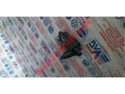 8V0862153A - DEPO KAPAK MOTORU