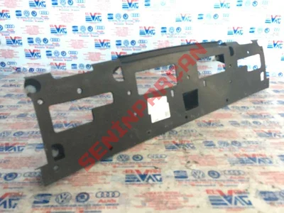 5P5867603C - BAGAJ KAPAĞI KAPLAMASI