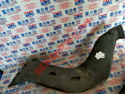 5Q0819806R - AYAK BÖLMESI HAVA ÇIKIŞ KANALI - Used Original