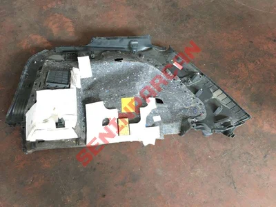 565867428N - YAN PANEL - Used Original
