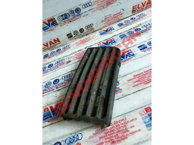 4D0853684K - HAVA KILAVUZ IZGARASI