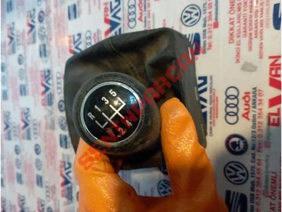 6Q1711113FQ - VİTES KOLU KAPLAMALI VİTES - Used Original