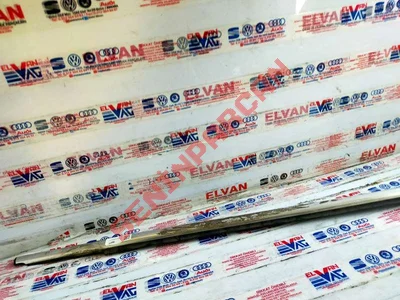 5N0837476E - SÜS ÇITASINA SAHIP CAM AĞIZ