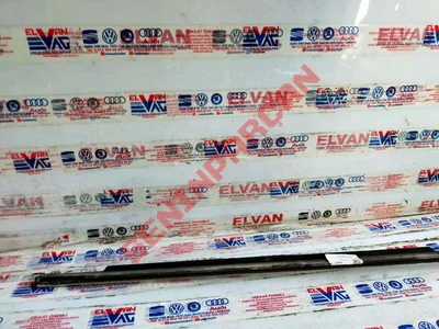 5N0839476D - SÜS ÇITASINA SAHIP CAM AĞIZ