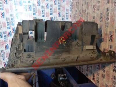 1J1857121D - TORPIDO GÖZÜ KAPAĞI