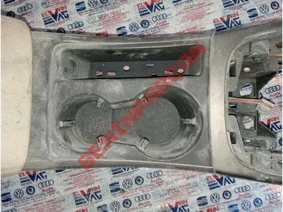 8K0862533B - MEŞRUBAT TUTUCU - Used Original