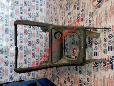 8D0863243 - ORTA KONSOL