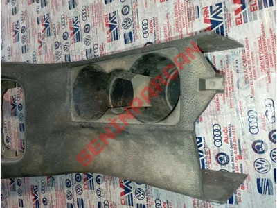 1K0862531 - MEŞRUBAT TUTUCU - Used Original