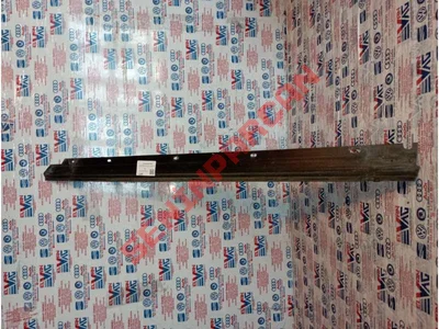 8D0853764B - SÜS ÇITASINA SAHIP CAM AĞIZ - Used Original