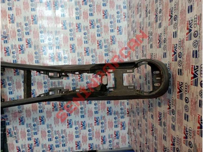 6P1863241C - ORTA KONSOL - Used Original