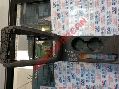 5C7363241C - ORTA KONSOL - Used Original