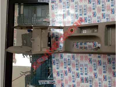 8P0863284C - ORTA KONSOL RAFI