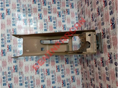 1J0863323K - ORTA KONSOL