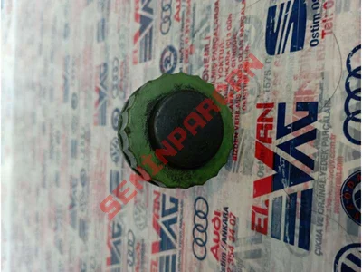 7L0422361 - HİDROLİK DİREKSİYON KAPAĞI - Used Original