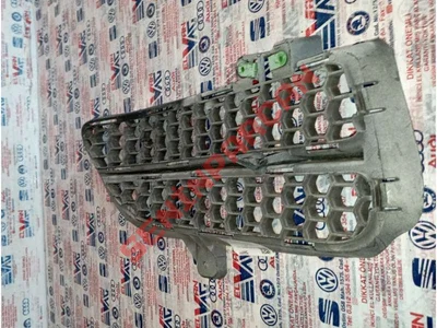7L6853665C - HAVALANDIRMA IZGARASI - Used Original