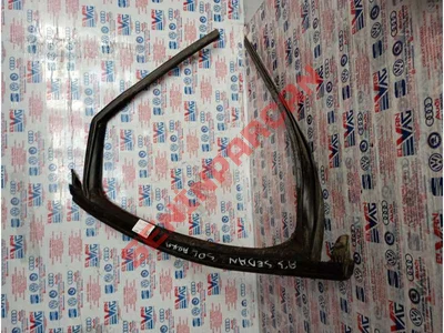 8V5839439 - CAM KILAVUZU - Used Original