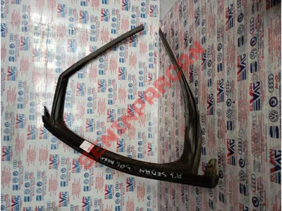 8V5839439 - CAM KILAVUZU - Used Original