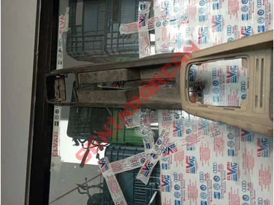 6V0863243 - ORTA KONSOL - Used Original