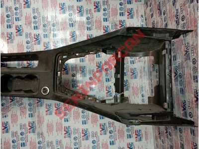 5E1863241AP - ORTA KONSOL - Used Original