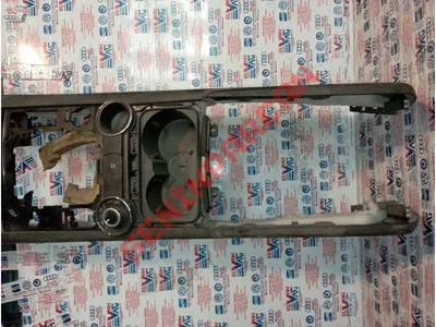 7L6863243K - ORTA KONSOL