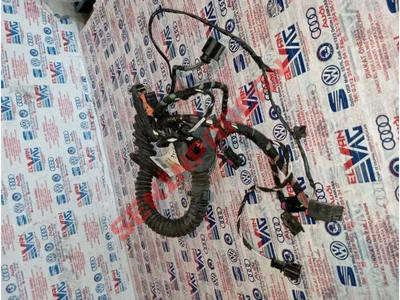 1K0937702C - KABLO SOKETI