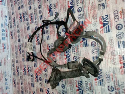 4E0959845A - TUTUCU ÇERÇEVESI OLAN KÖRÜK