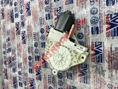 7P0955119 - SİLECEK MOTORU - Used Original
