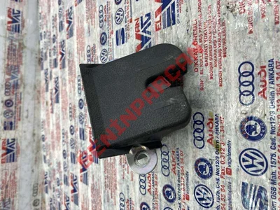 6RD827505A - BAGAJ KAPAĞI KILIDI - Used Original