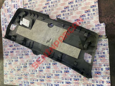 1K6867601D - BAGAJ KAPAĞI KAPLAMASI