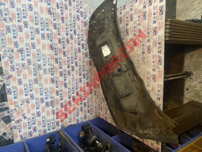 3C8867605H - BAGAJ KAPAĞI KAPLAMASI