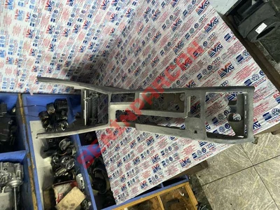 8E0863241G - ORTA KONSOL - Used Original