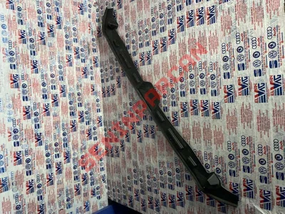 8W6823124 - DARBE KORUYUCU