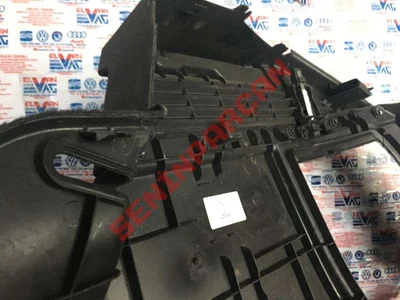 8V4863879D - BAGAJ BÖLMESI KAPLAMASI