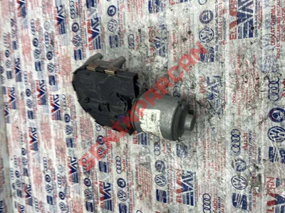 8U1955119 - SİLECEK MOTORU - Used Original