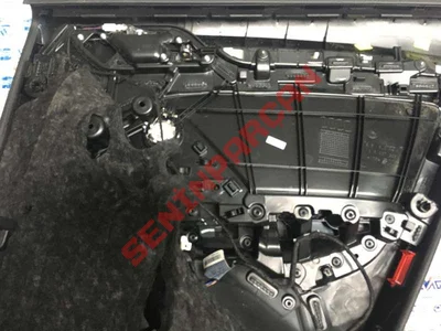 8V5867305 - KAPI KAPLAMASI - Used Original