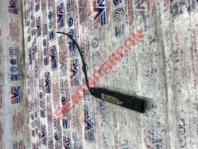 1K6035577AB - ANTEN GÜÇLENDIRICISI - Used Original