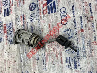 8T2837168 - KAPI KİLİDİ - Used Original