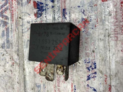 431951253 - RÖLE - Used Original