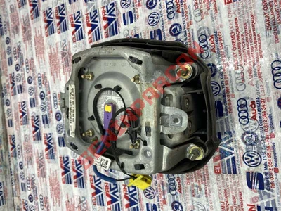 8P0880201J - DİREKSİYON HAVA YASTIĞI ÜNİT.