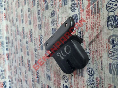 8L0827505 - BAGAJ KAPAĞI KİLİDİ