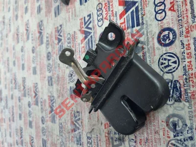 8L0827505 - BAGAJ KAPAĞI KİLİDİ