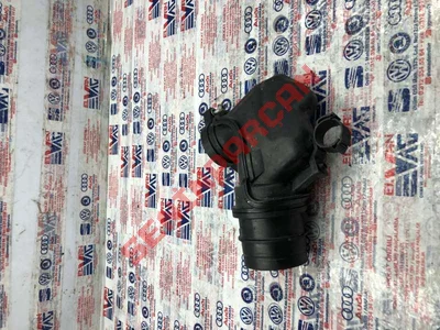 04E129656R - MANIFOLD - Used Original