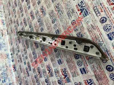 3C8867420T - KAPI KAPLAMASININ SÜS - Used Original