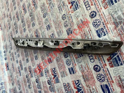 3C8867420T - KAPI KAPLAMASININ SÜS