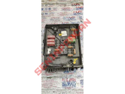 1K0937118 - SİGORTA KUTUSU - Used Original