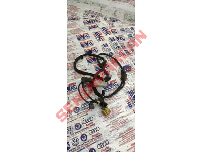 1K0972704A - KABLO SOKETI